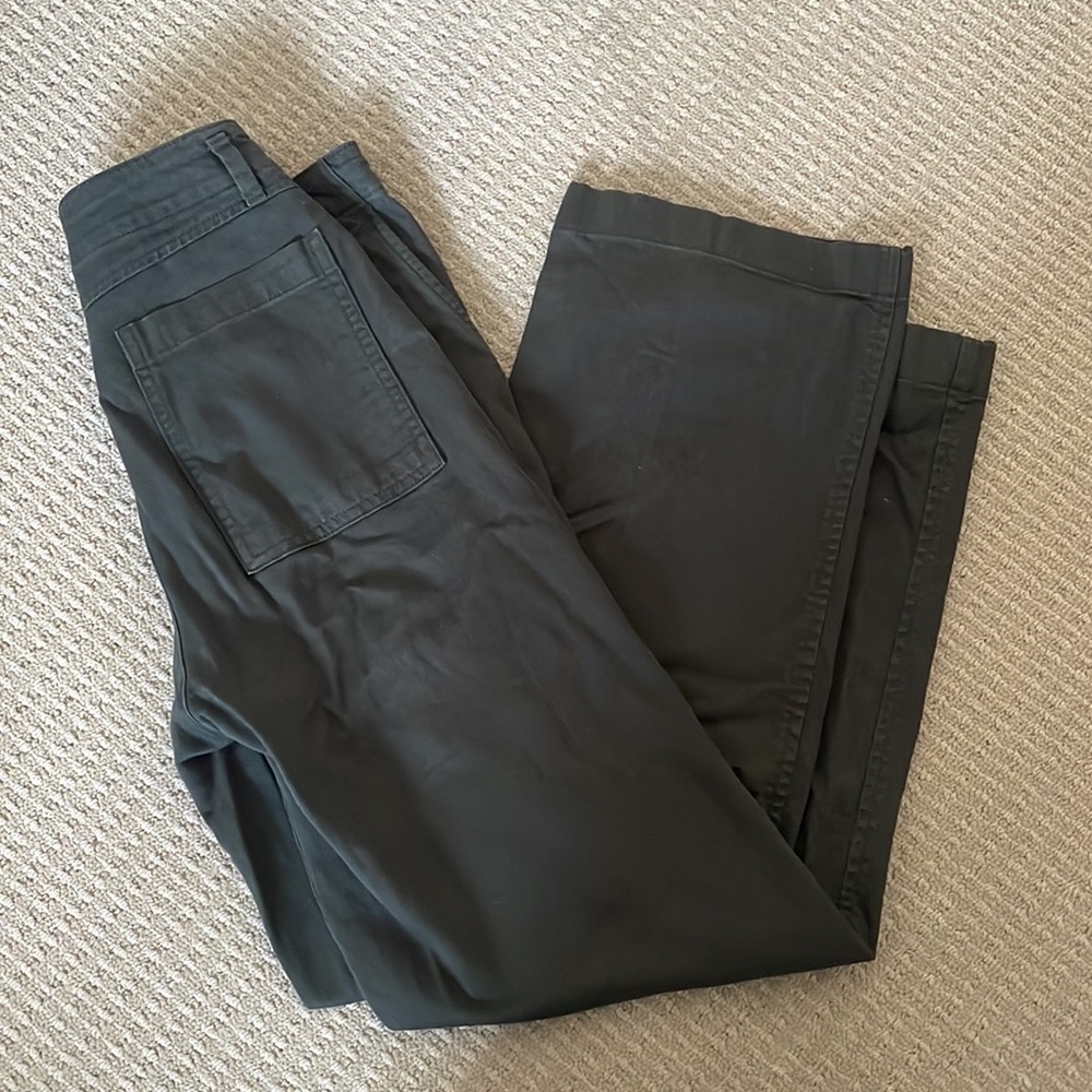 💌 {GAP} loose khakis (100% cotton)
